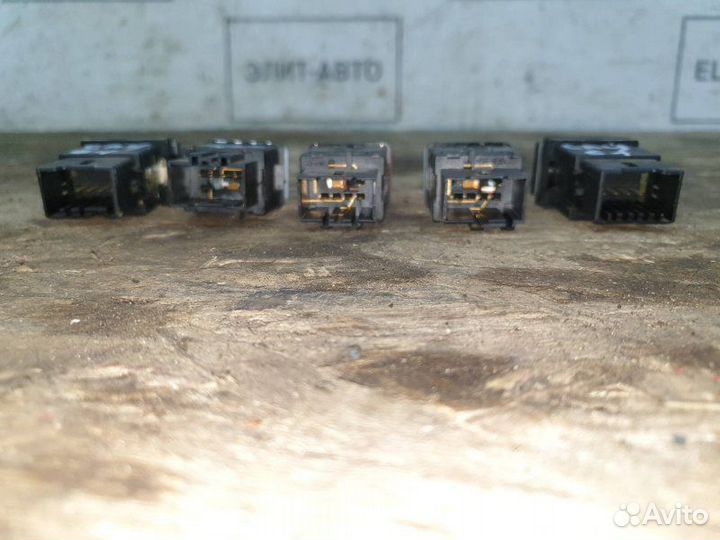 Кнопка подогрева аварийки SRS Porsche Cayenne 957