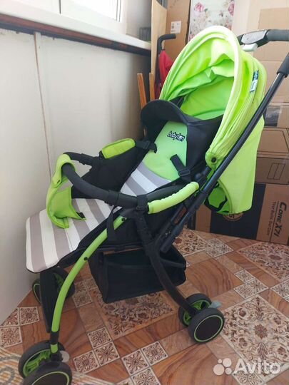 Прогулочная коляска