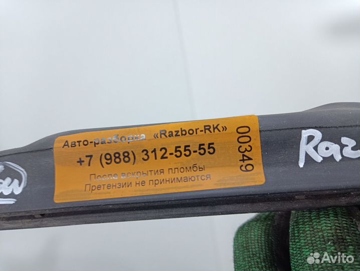 Уплотнитель капота правый Renault Fluence