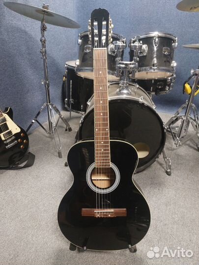 Классическая электроакустическая гитара Emio