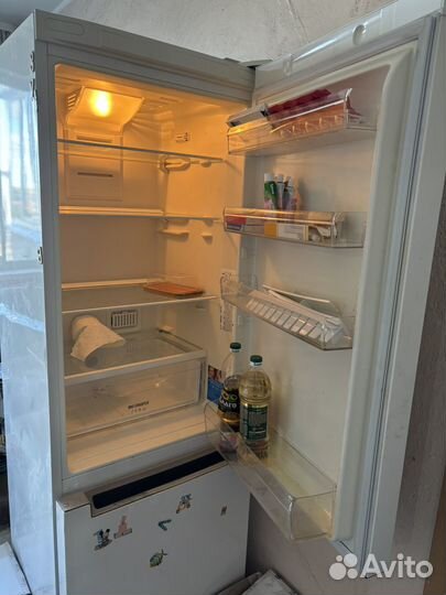 Холодильник indesit NO frost total