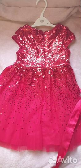 Платье праздничное 98