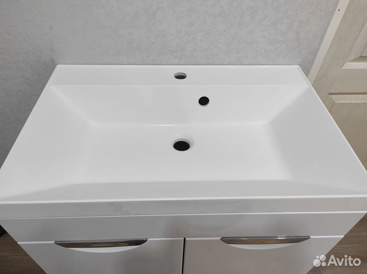 Тумба с раковиной для ванной 70 см