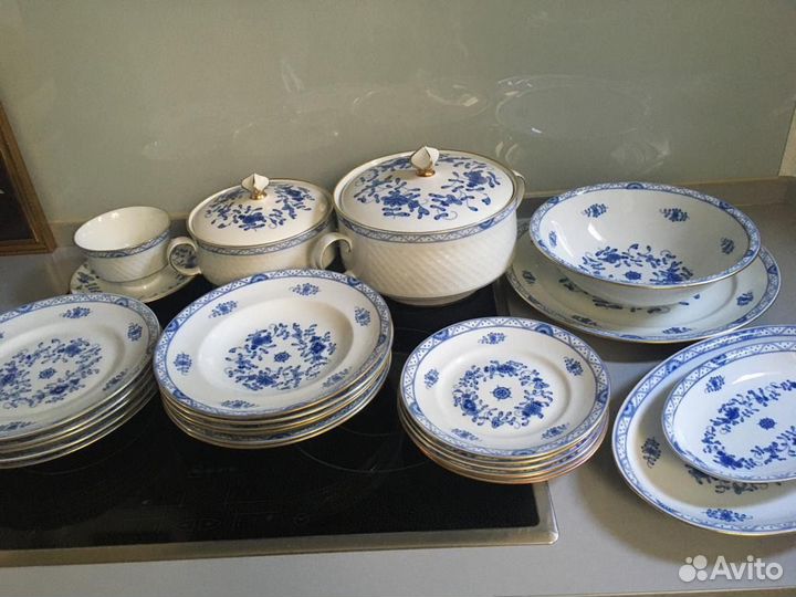 Набор столовой посуды на 6 персон