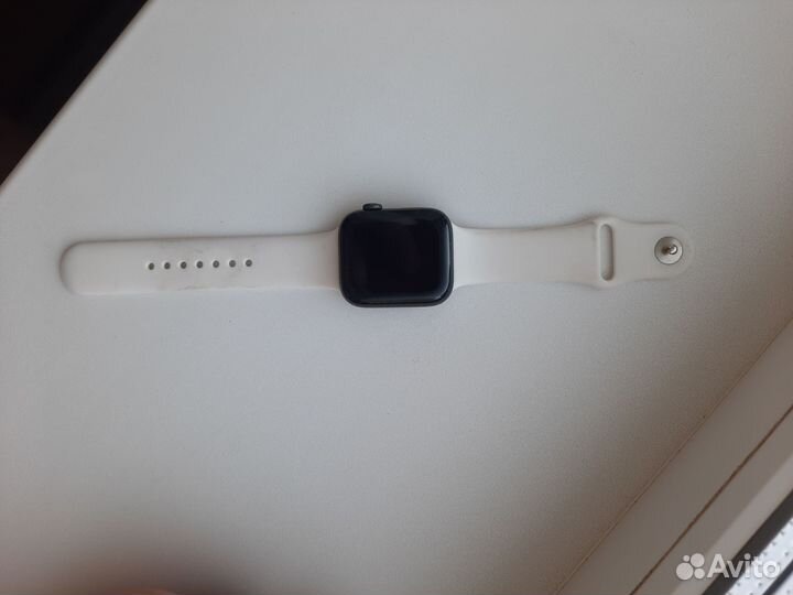 Часы apple watch se 44mm