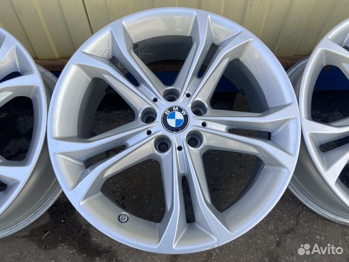 Оригинальные диски X3-X4 R18 5*112 et-22