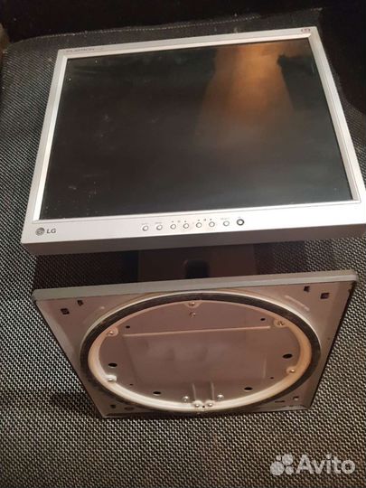 Монитор LG flatron L1710S