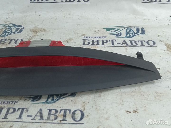 Стоп сигнал дополнительный Renault Megane II рестайлинг (2006—2009)