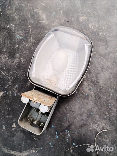 Фонарь уличный на столб