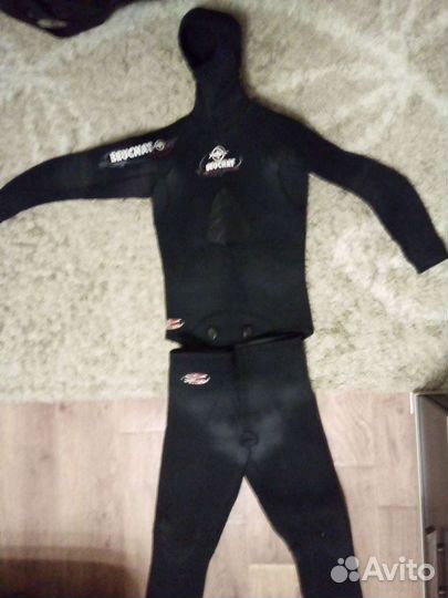 Гидрокостюм