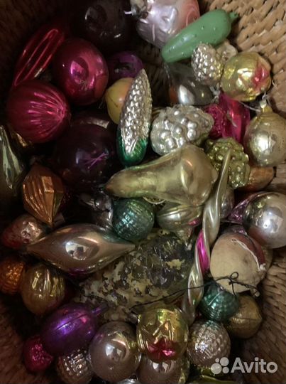 Ёлочные игрушки, морозы, снегурочки, маски