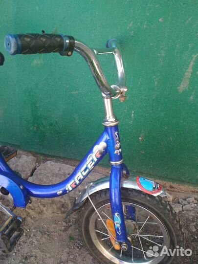 Детский велосипед racer,шлем,защита коленей и локт