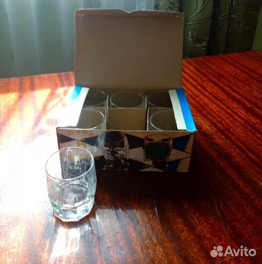 Стаканы рюмки графин Зайдите в профиль