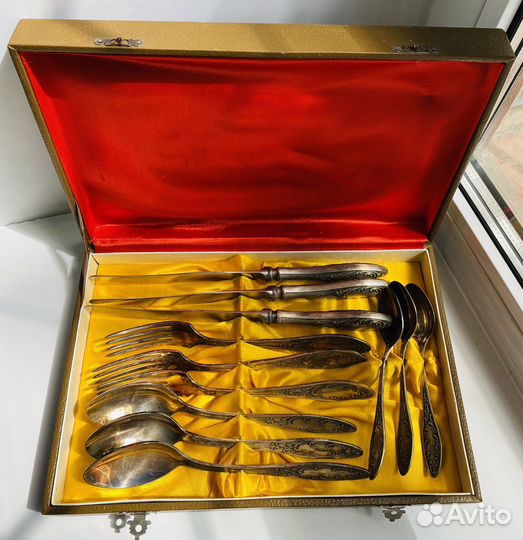Столовый набор в футляре мельхиор серебрение