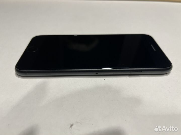 iPhone SE (2020), 256 ГБ