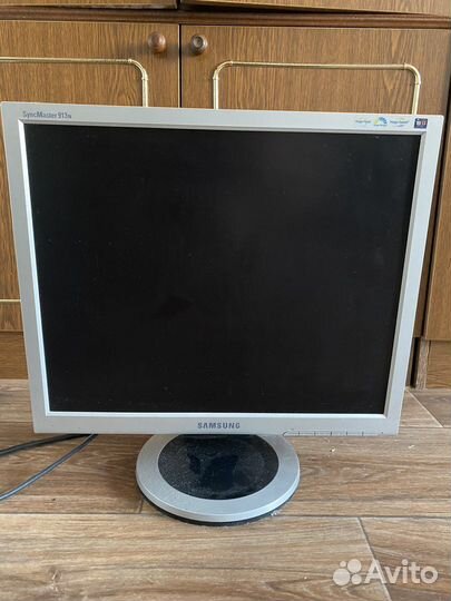 Монитор Samsung