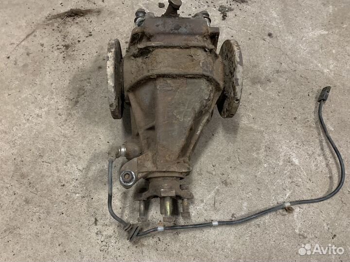 Редуктор 3.64 abs w201