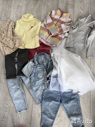 Пакет одежды на девочку 104 размером
