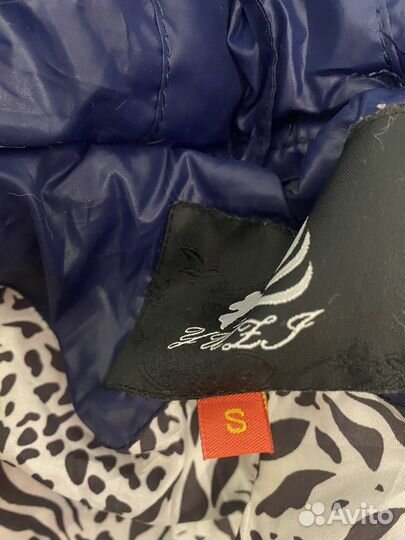 Пуховик женский