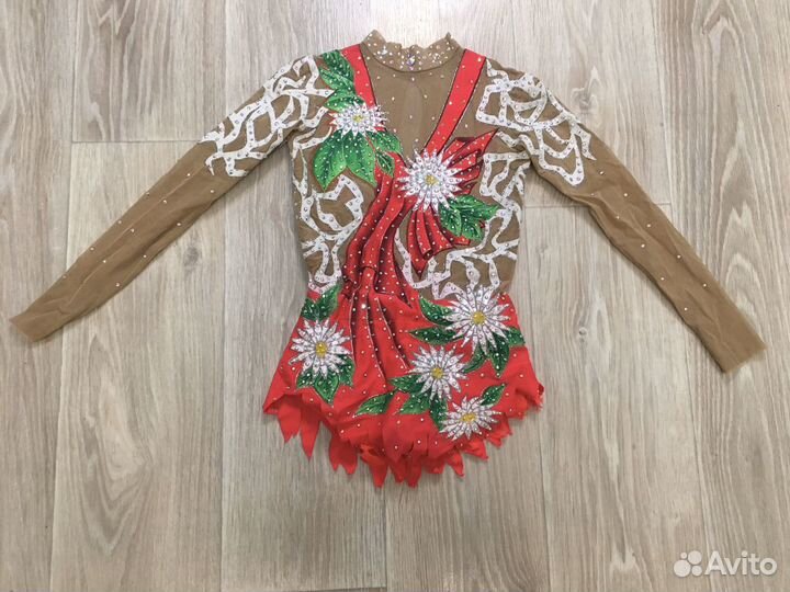 Купальник гимнастический на 4-6 лет