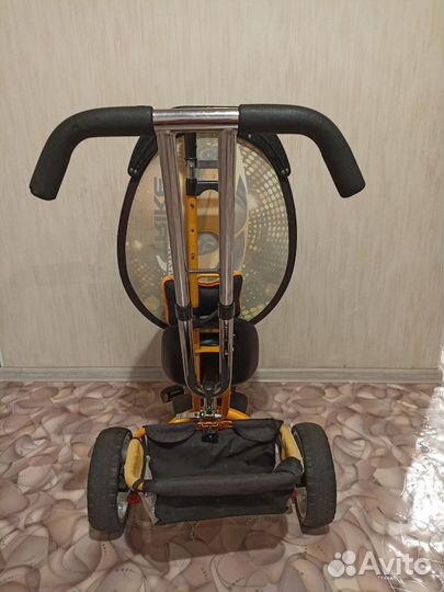 Детский трехколесный велосипед