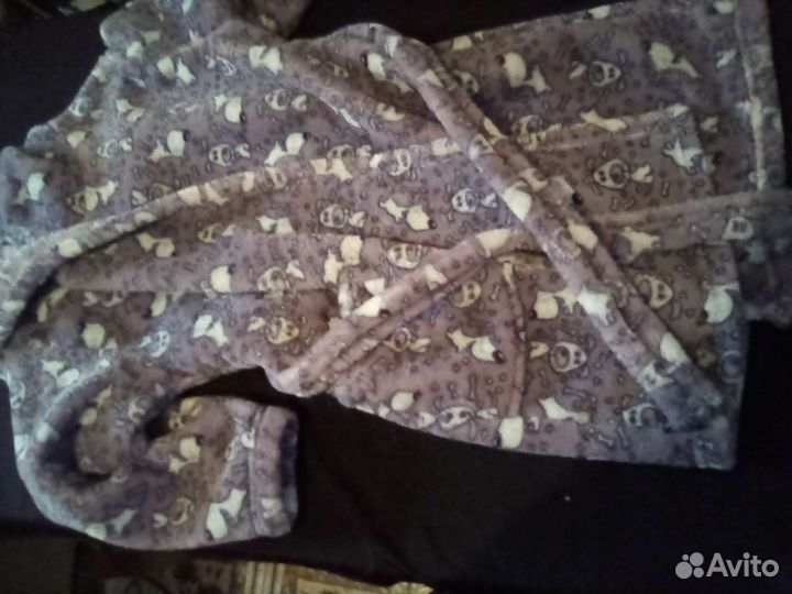 Халат теплый детский. На ребенка 11лет