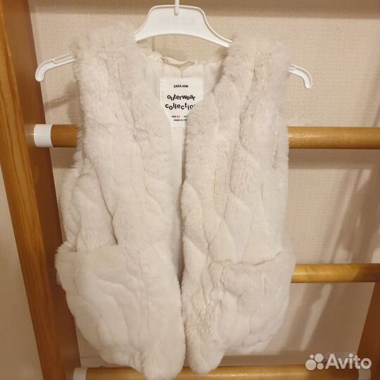 Меховой жилет zara для девочки 120