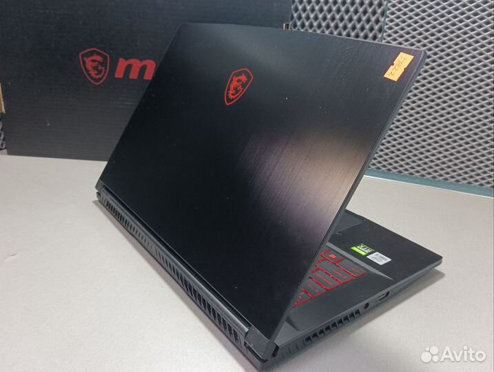 Msi gf65 thin/i5/16GB/512GB SSD