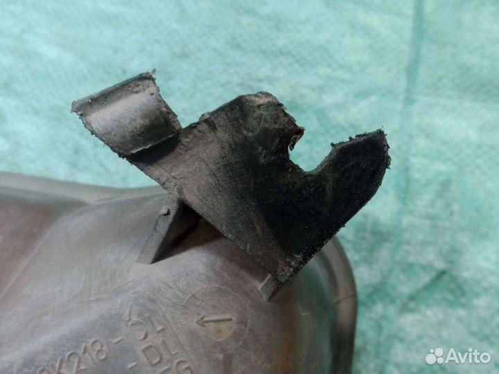 Расширительный бачок Ford Mondeo 2 универсал 1.8D