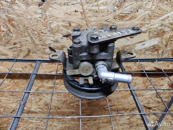 Насос гидроусилителя Nissan 491108H305