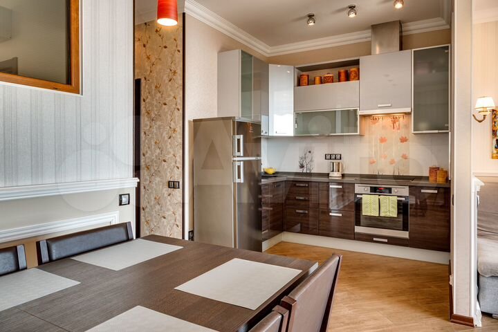 3-к. квартира, 85 м², 4/12 эт.