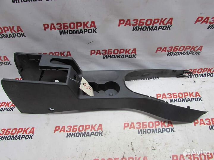 Консоль центральная для Volkswagen Touran 1 2003