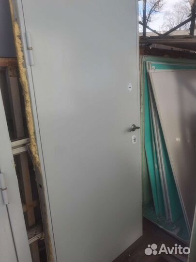 Дверь входная металлическая одностворчатая