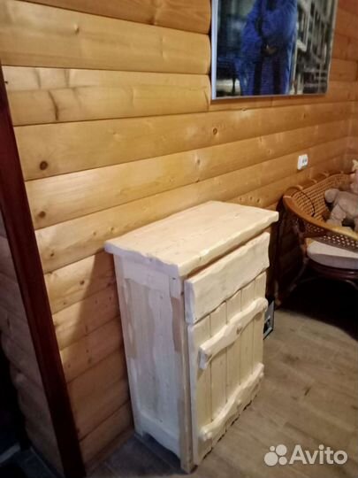 Тумба из дерева