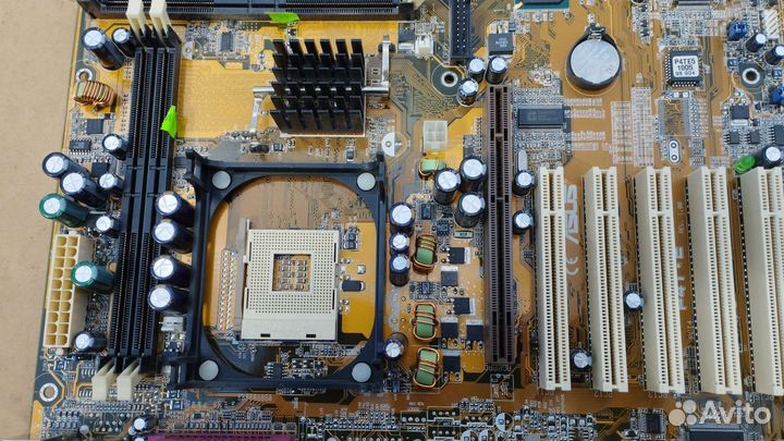 Материнская плата редкая Asus P4T-E