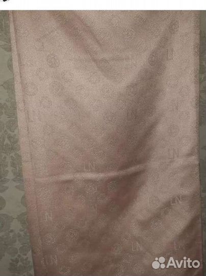 Теплый платок большой