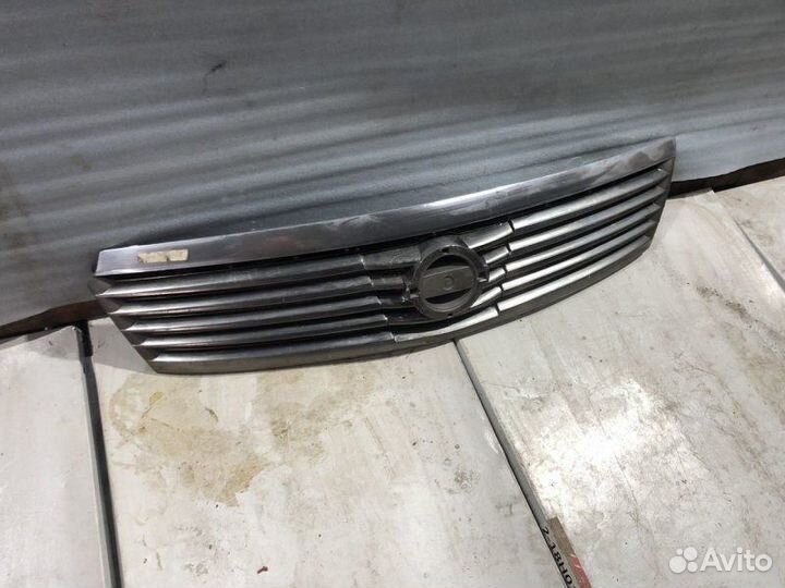 Решетка радиатора Nissan Teana J31