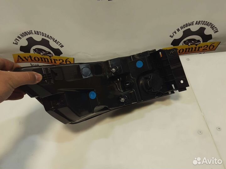 Фонарь задний правый hyundai Genesis G80