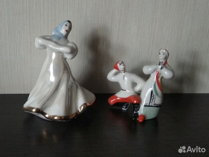 Фарфоровые статуэтки