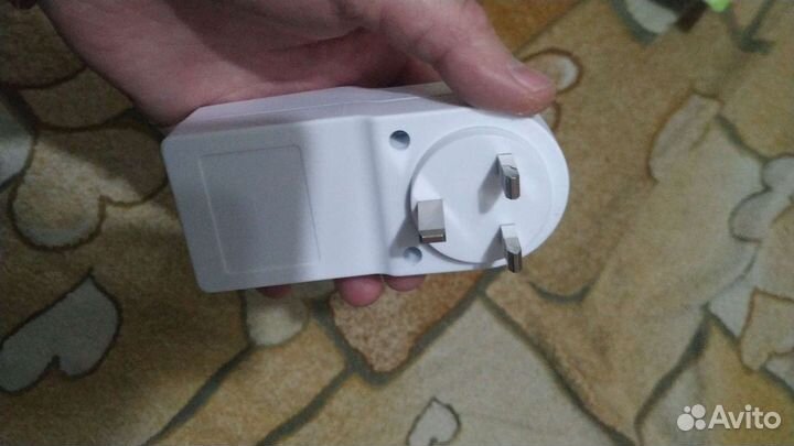 Стабилизатор напряжения новый