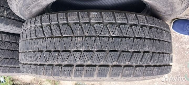 Bridgestone Blizzak DM-V3 255/65 R17