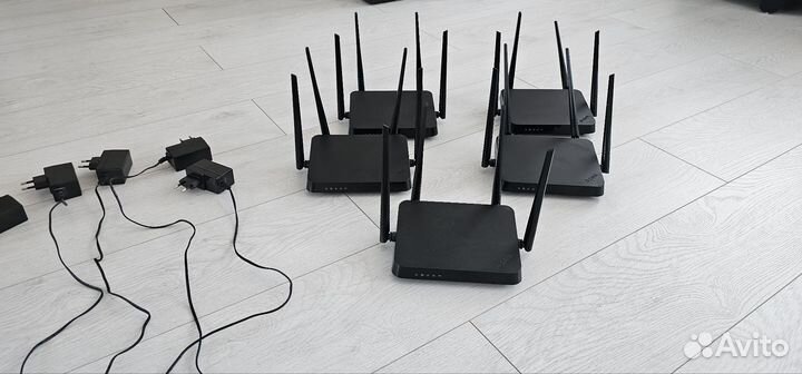 Роутер Mesh WiFi D-Link DIR-825/RU/I1A