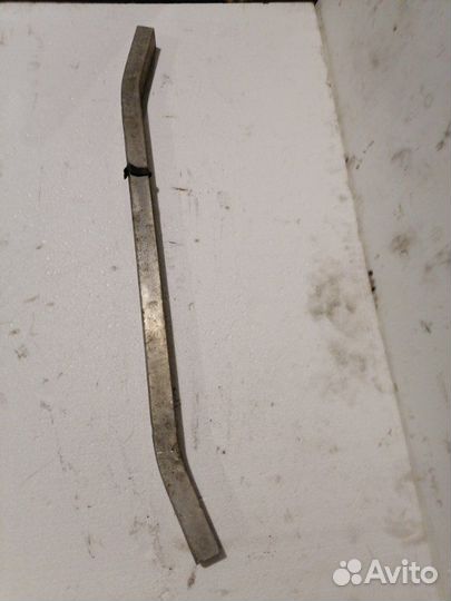 Усилитель бампера передний Toyota Crown GS151 1GFE