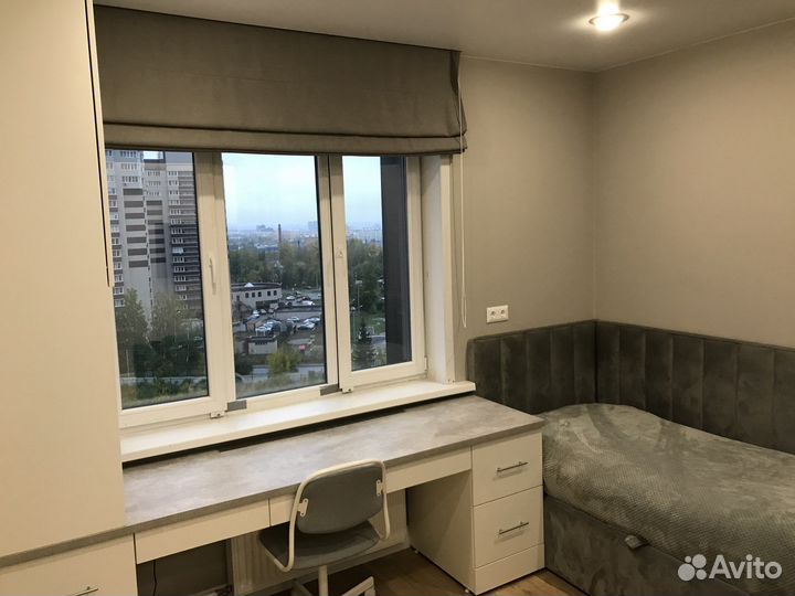 Рабочий стол для школьника бу