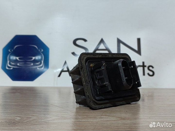 Поддомкратник Bmw 5 F10 N63B44 2011