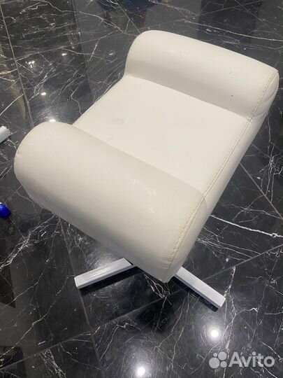 Подножка для педикюра