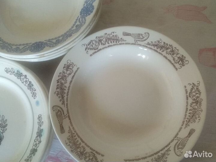 Глубокие суповые тарелки