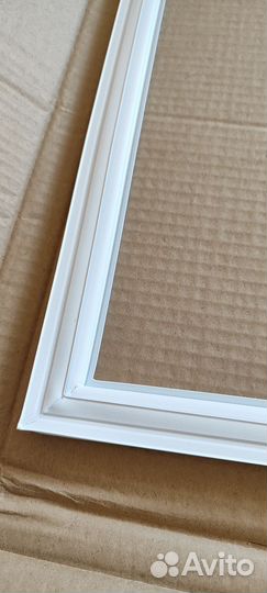 Уплотнитель двери холодильника Indesit Ariston
