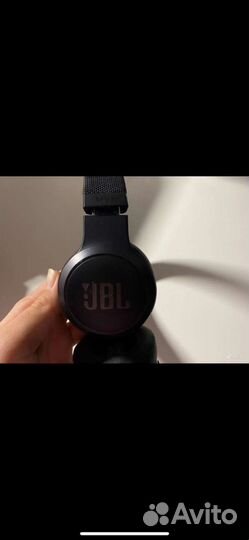 Беспроводные наушники