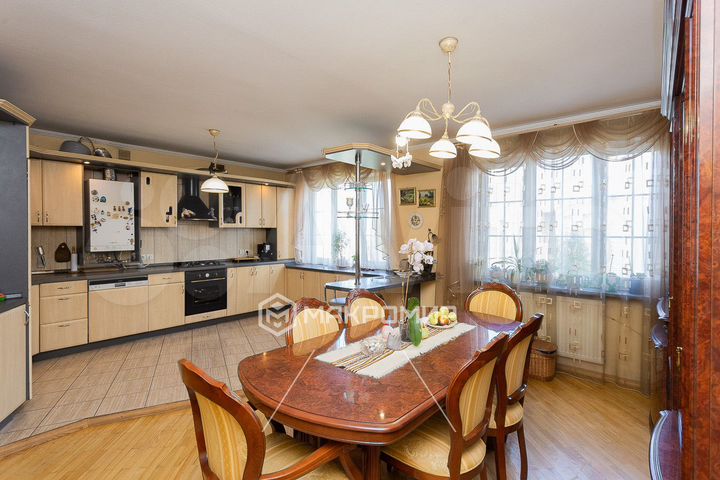 5-к. квартира, 169,4 м², 5/6 эт.